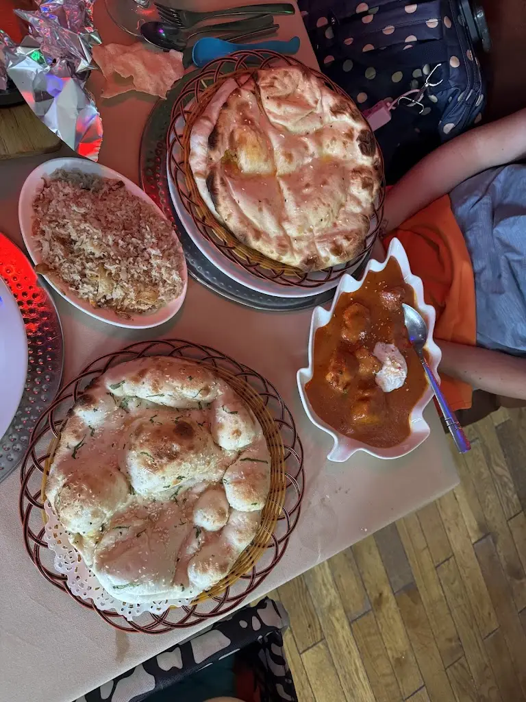 Lucy Jane Baldwin_Passage To India_Lyndhurst_recensione