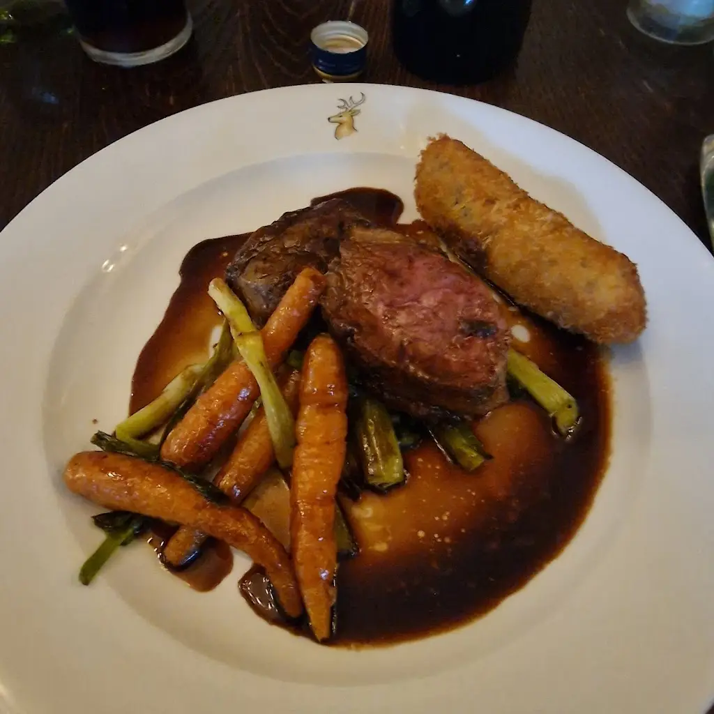 Menu_The Crown Hotel Bar & Grill_Lyndhurst_image_7