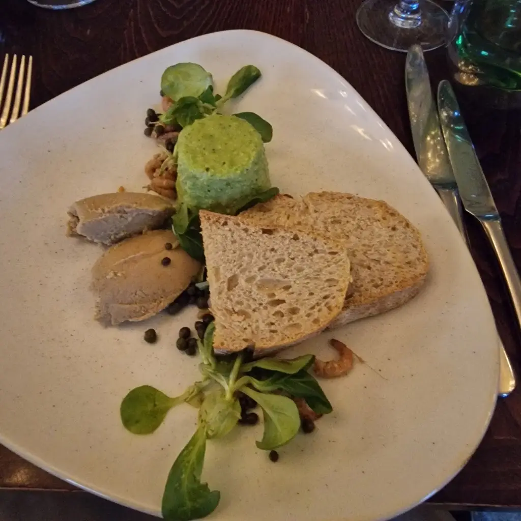 Menu_The Crown Hotel Bar & Grill_Lyndhurst_image_9