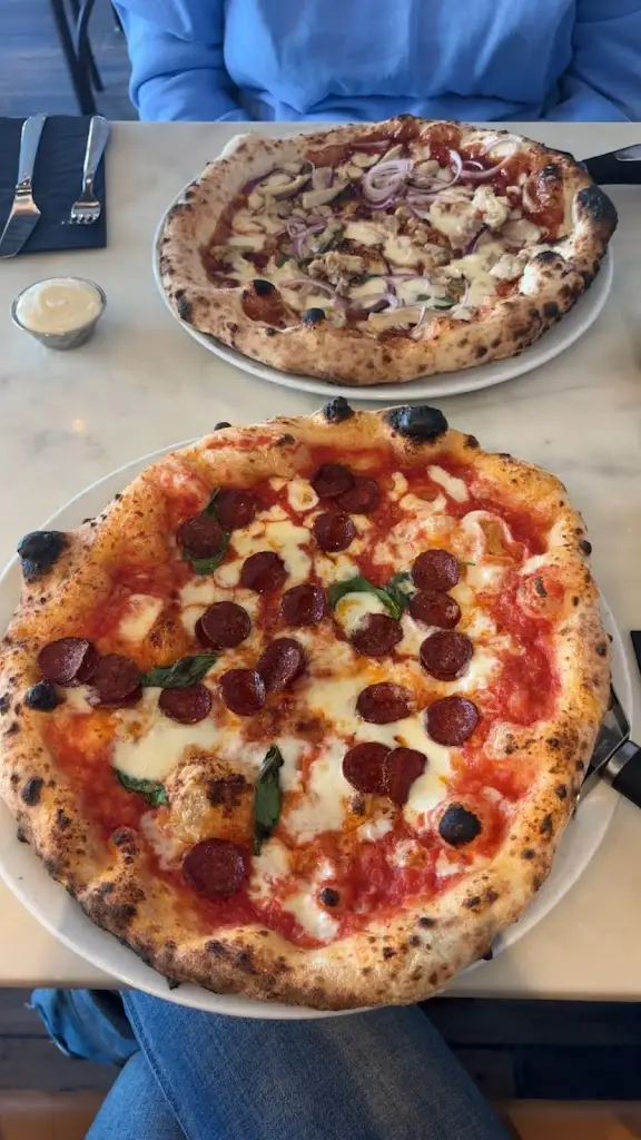 Rhiannan Henson-Brown_Wood Fire Smoke Macclesfield_Macclesfield_review