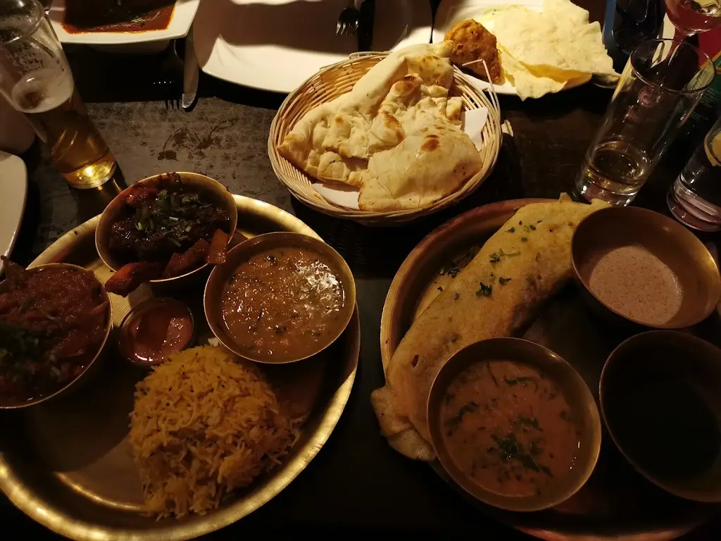 Gurkha Dining_Macclesfield_slider_image_2