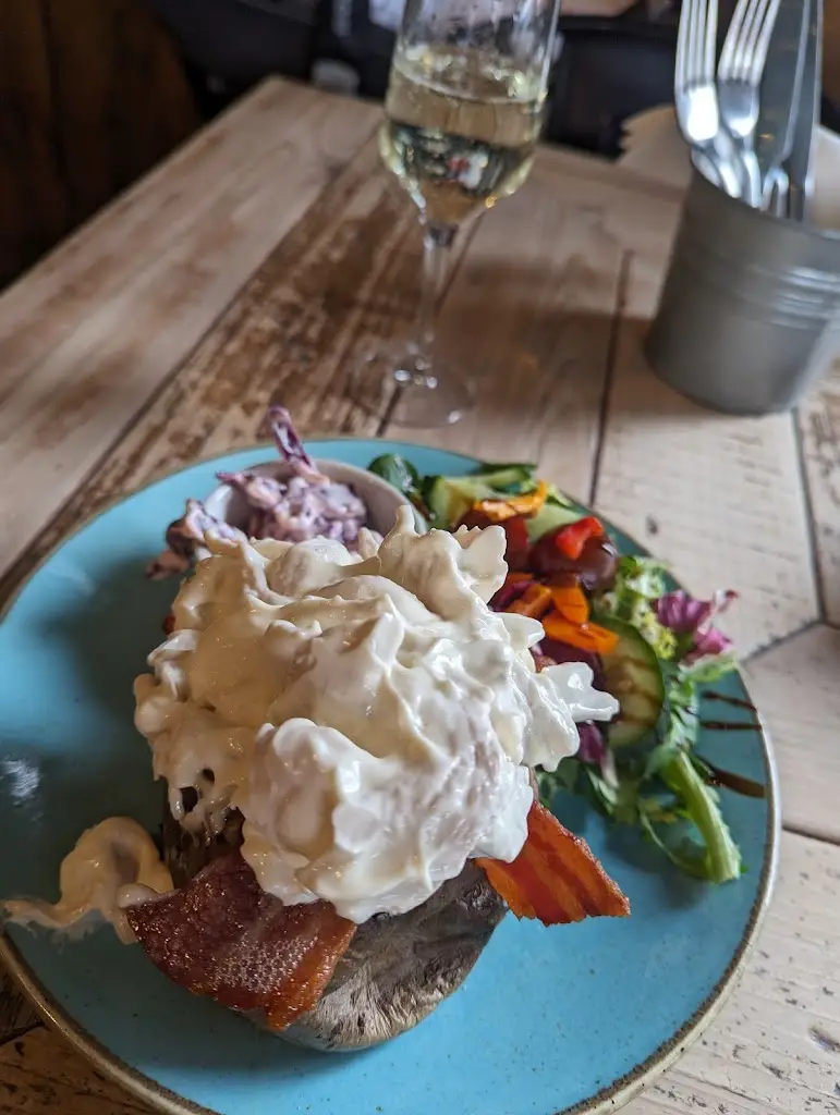 Graham Kelly_The Old Fire Station Cafe Bar_Malpas_review