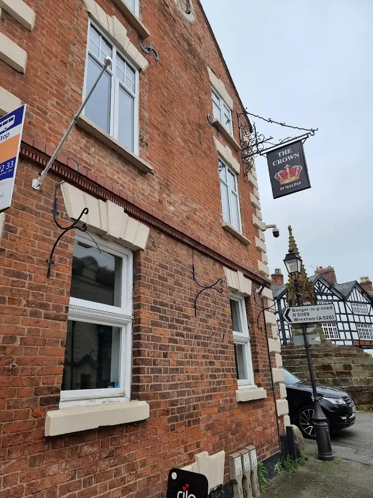 The Crown Hotel restaurant in Malpas