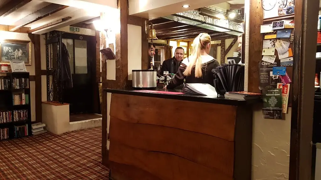 Stephen White_The Wheatsheaf Inn_Malpas_review