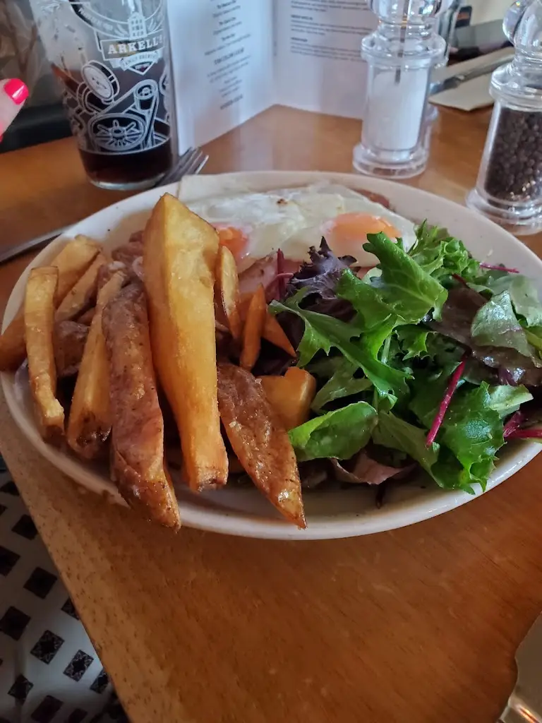 Darran Neagle_The Plough on the Hill_Aldbourne_review