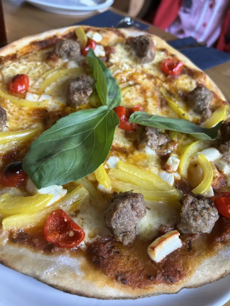 Anna Cheng_The Birdcage_Malmesbury_review