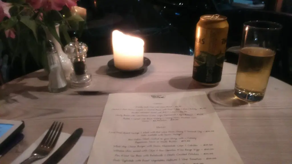 Menu_The Whole Hog_Malmesbury_image_2