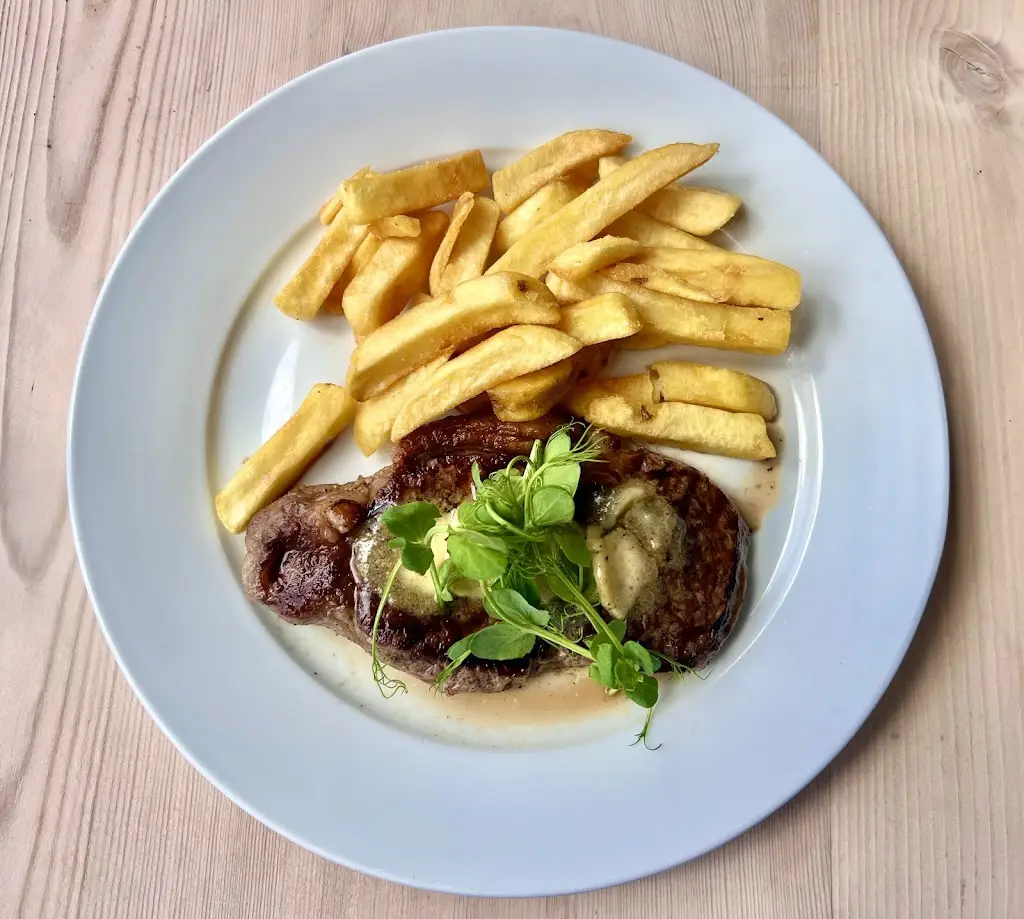 Menu_The Whole Hog_Malmesbury_image_7