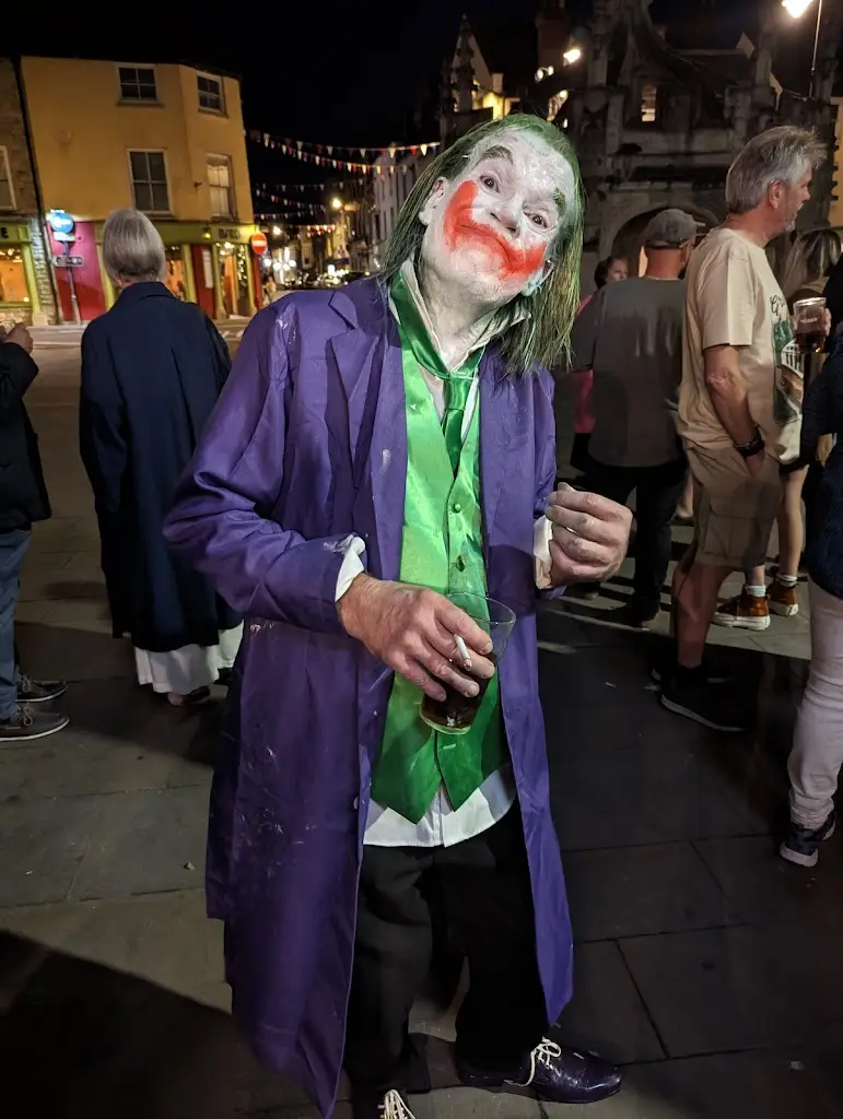 Andy Dawson_The Whole Hog_Malmesbury_review