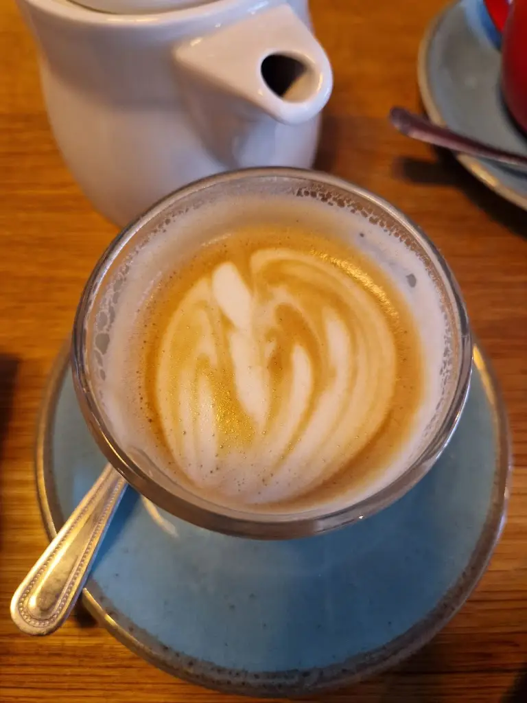 Marco Bartolini_The Summer Cafe_Malmesbury_review