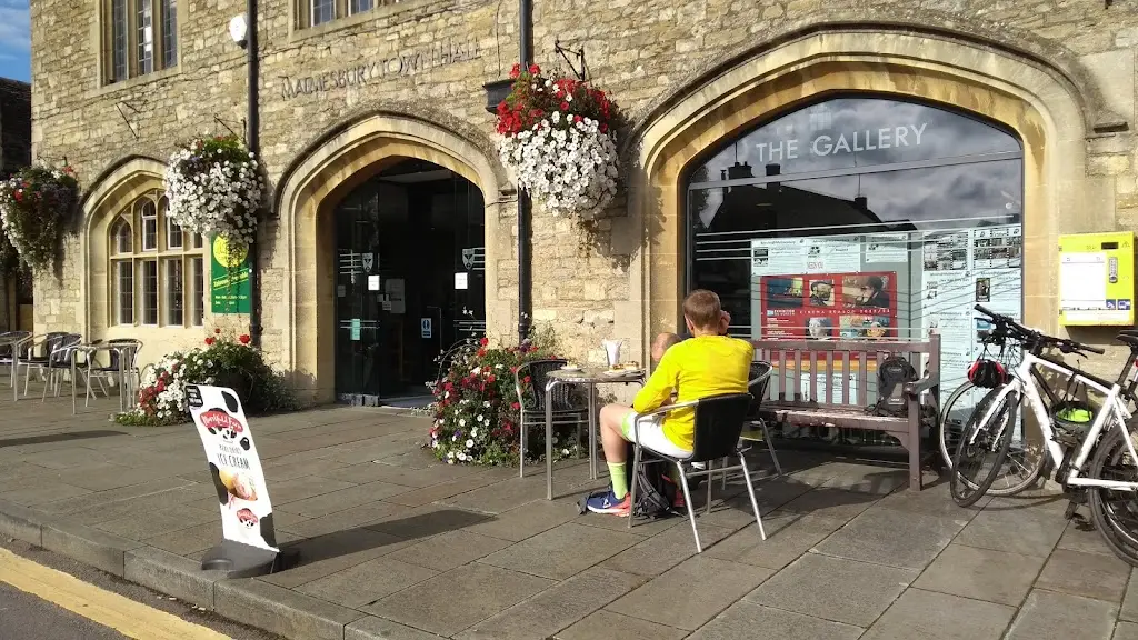 Jackdaws Coffee House restaurant in Malmesbury