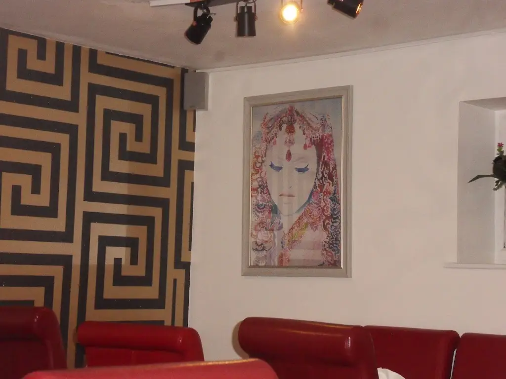 TANDOORI NIGHTS_Manea_slider_image_2