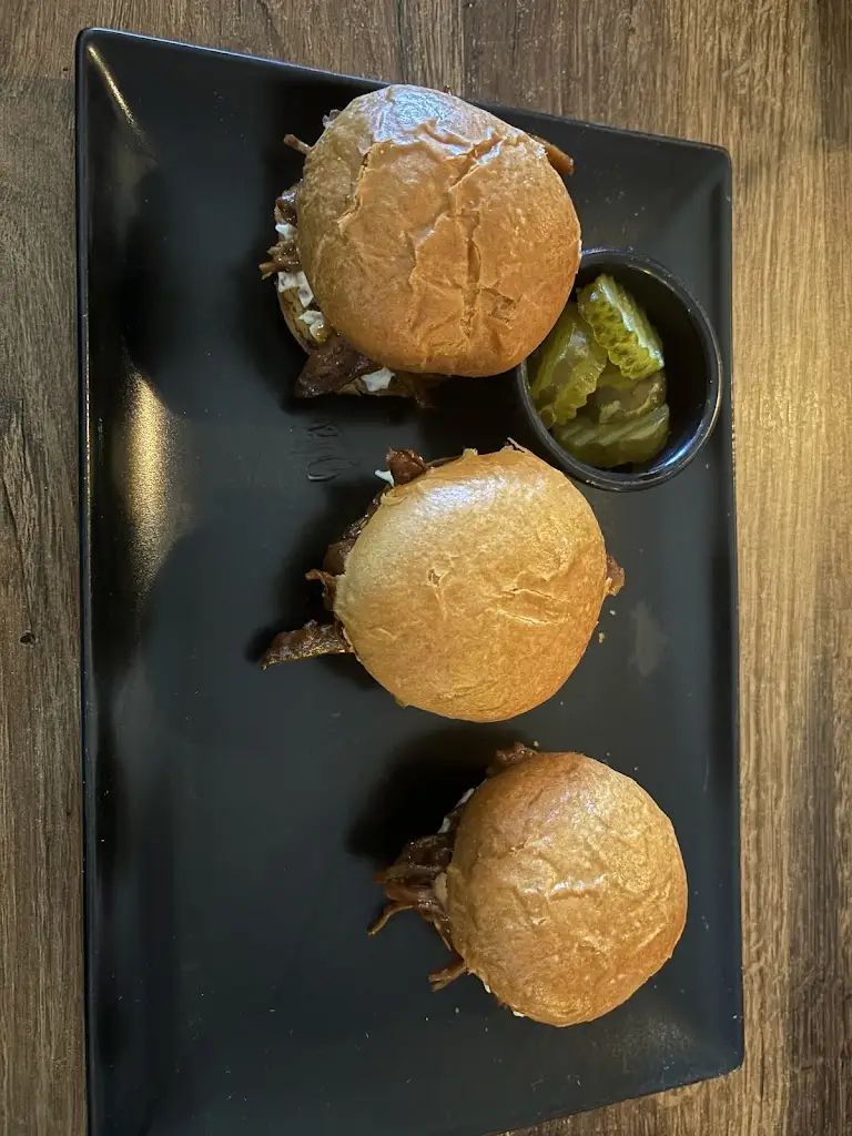 Julia Cripps_Black Rock Grill & Smokehouse_Manea_review