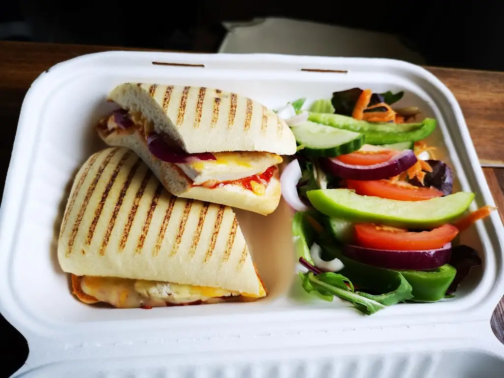 Kareme McKenzie_The Exchange_Manea_reseña