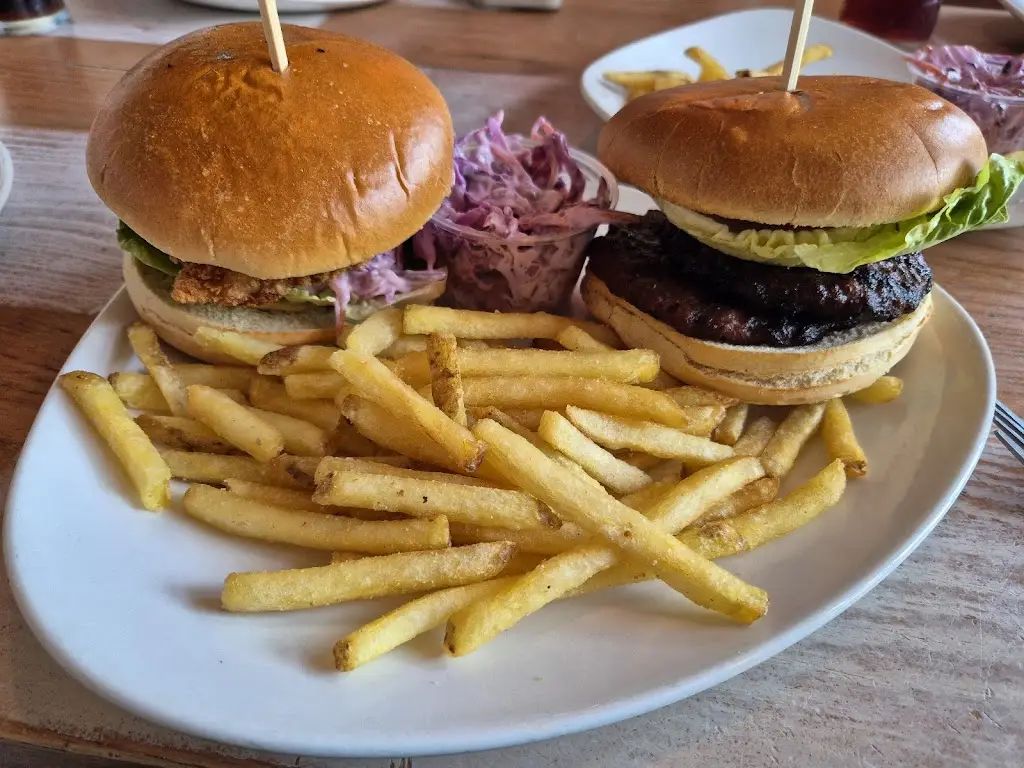 Quayside Café Bar and Restaurant _Mablethorpe_slider_image_3