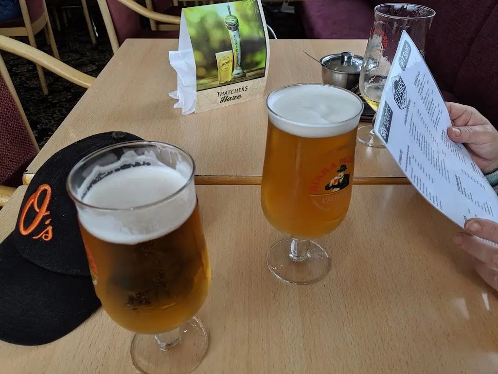 Raamfan Raamfan_Cedars Bar And Restaurant_Mablethorpe_review