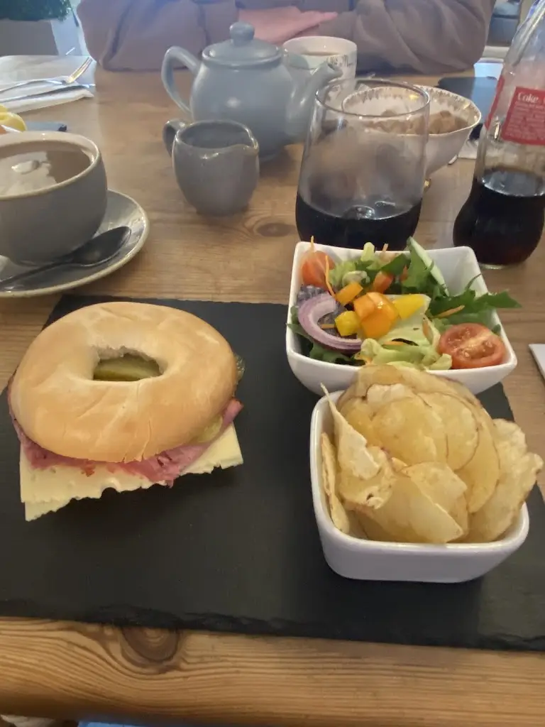 Graham Huddlestone_Mables Tea Room_Mablethorpe_review