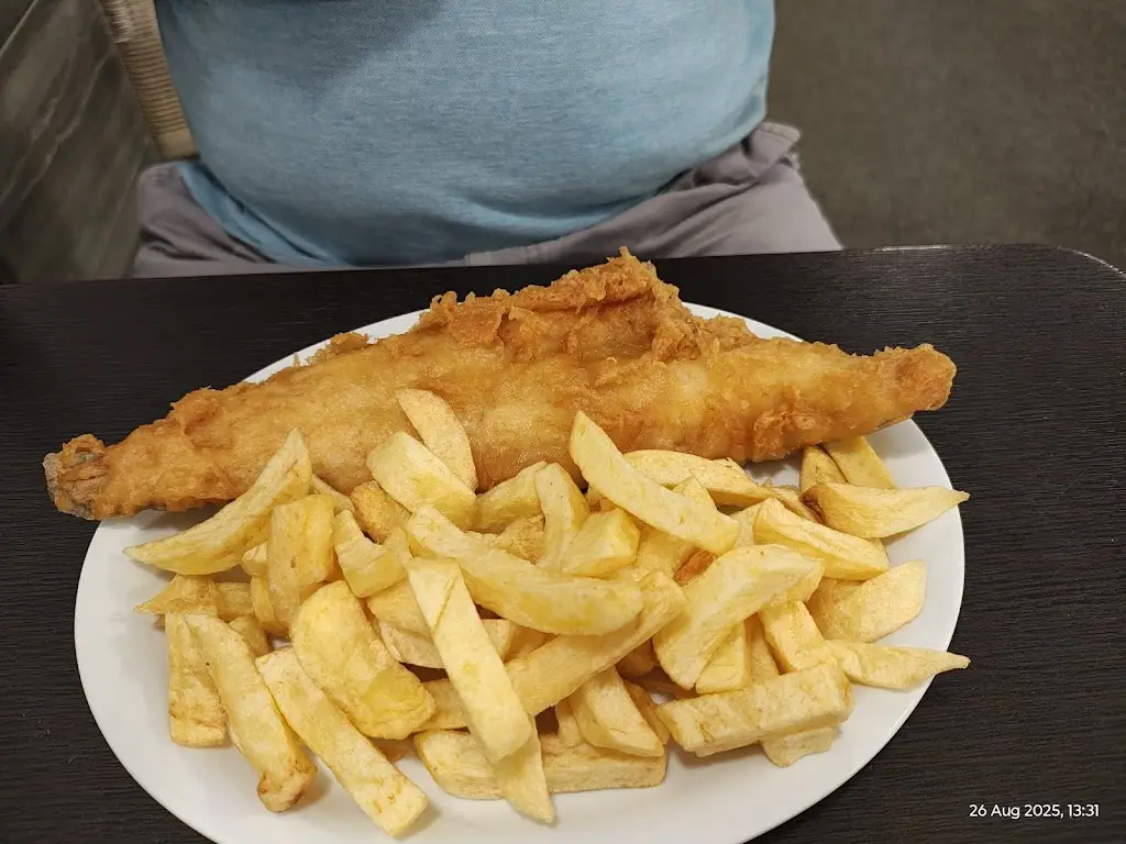 Salty's Mablethorpe Fish and Chip take away and restaurant_Mablethorpe_slider_image_3
