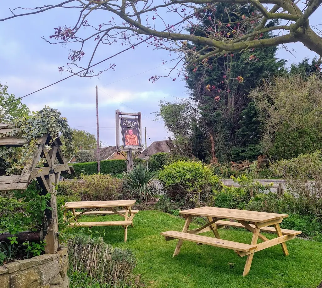 Ali Lawrence_The King's Head_Mablethorpe_review