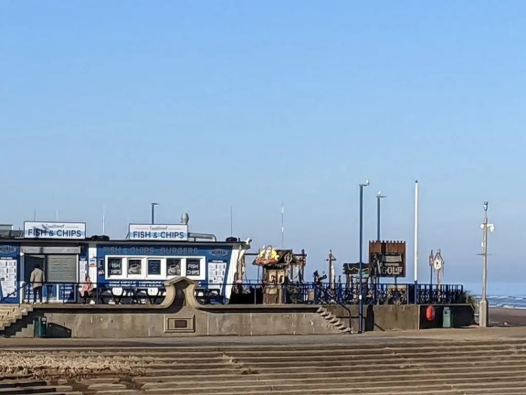 Mr G's Beach Café_Mablethorpe_slider_image_3