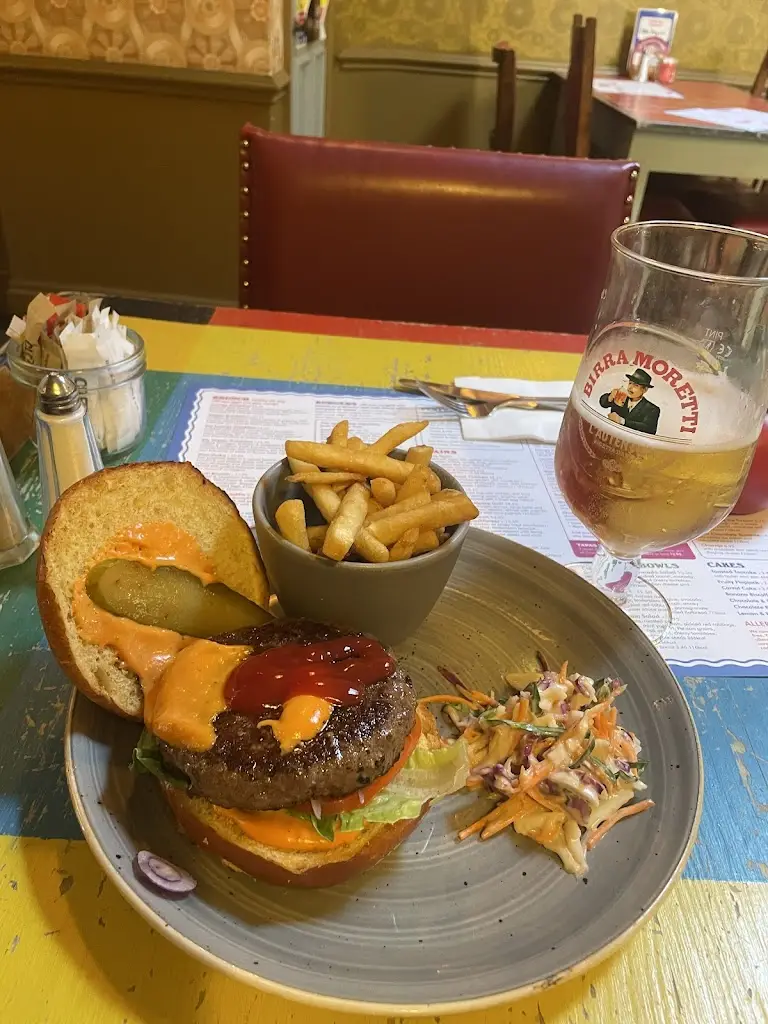 Aaron C_Capo Lounge_Mansfield_review