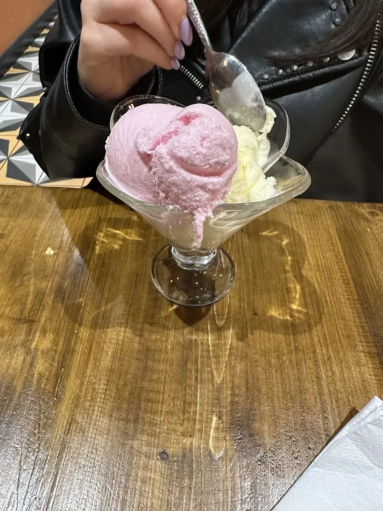 Leonidas Avramopoulos_Pitta Fan Leeds_Bardsey_review