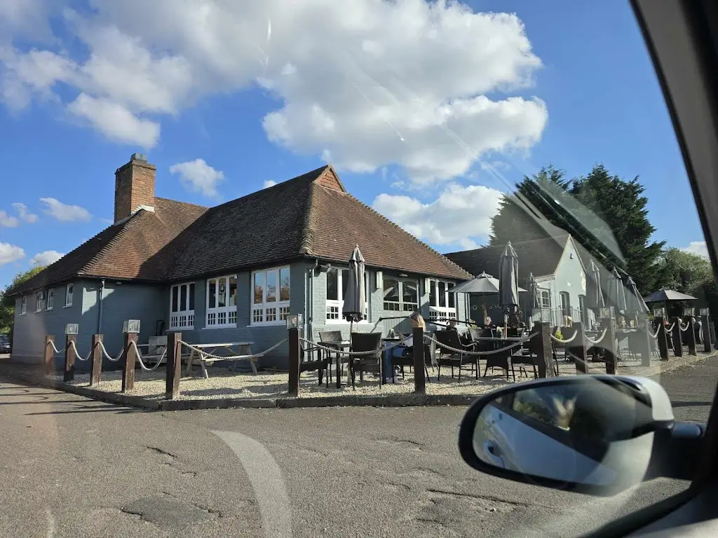 Alyssa R._Horseshoes Maidstone_Maidstone_review