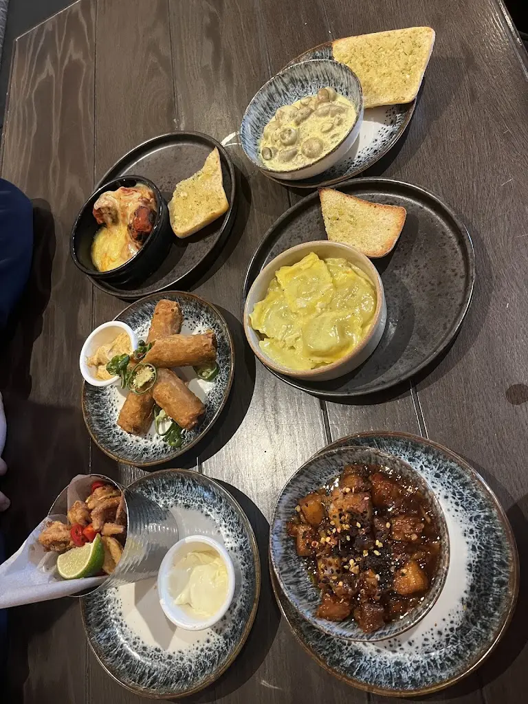 Georgia Mcnamee_Water's Edge_Lytham St Annes_review