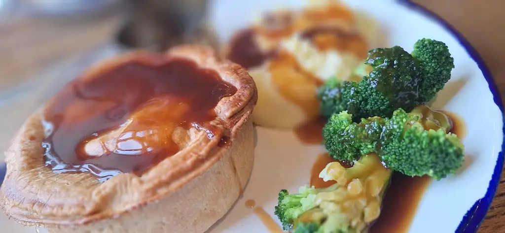 Helena Eloise_Ship & Royal_Lytham St Annes_review