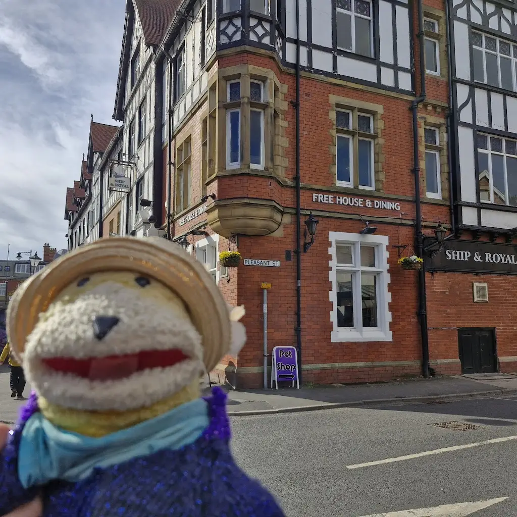 MADDOGLEP_Ship & Royal_Lytham St Annes_review