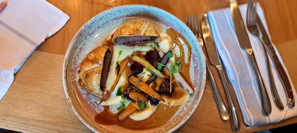 Laurie Suddaby_Lytham House_Lytham St Annes_review