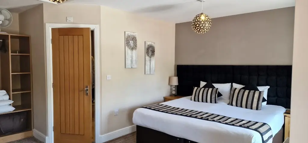 Three Horseshoes Hotel_Barnard Castle_slider_image_2