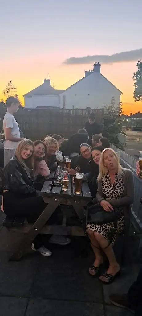 Kim Hampson_Red Lion_Mangotsfield_review