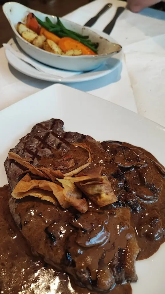 Jezie Ann Nieva_Rossini_Mansfield Woodhouse_review