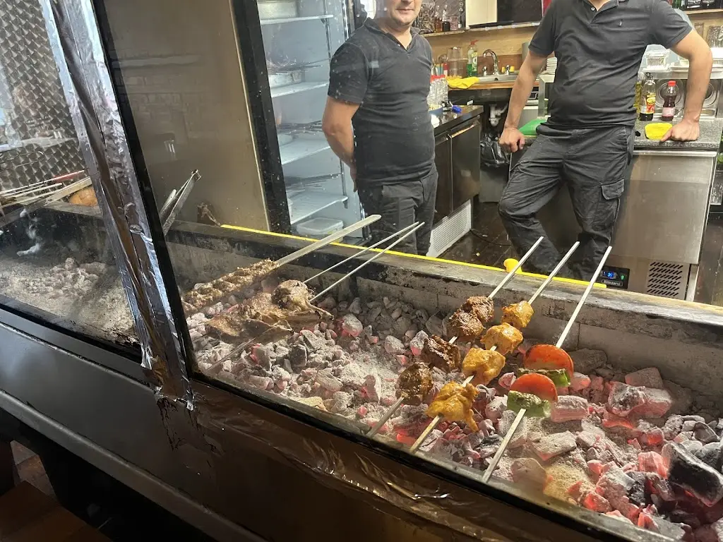 The Minster Meze & Grill_Manston_slider_image_3