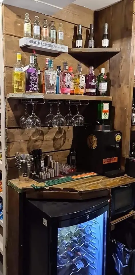 Unicorn Pub and Dining Room restaurant in Marden