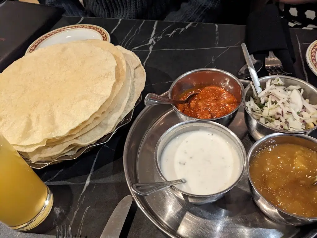 MARDEN TANDOORI | INDIAN & BANGLADESHI RESTAURANT IN MARDEN, KENT_Marden_slider_image_3