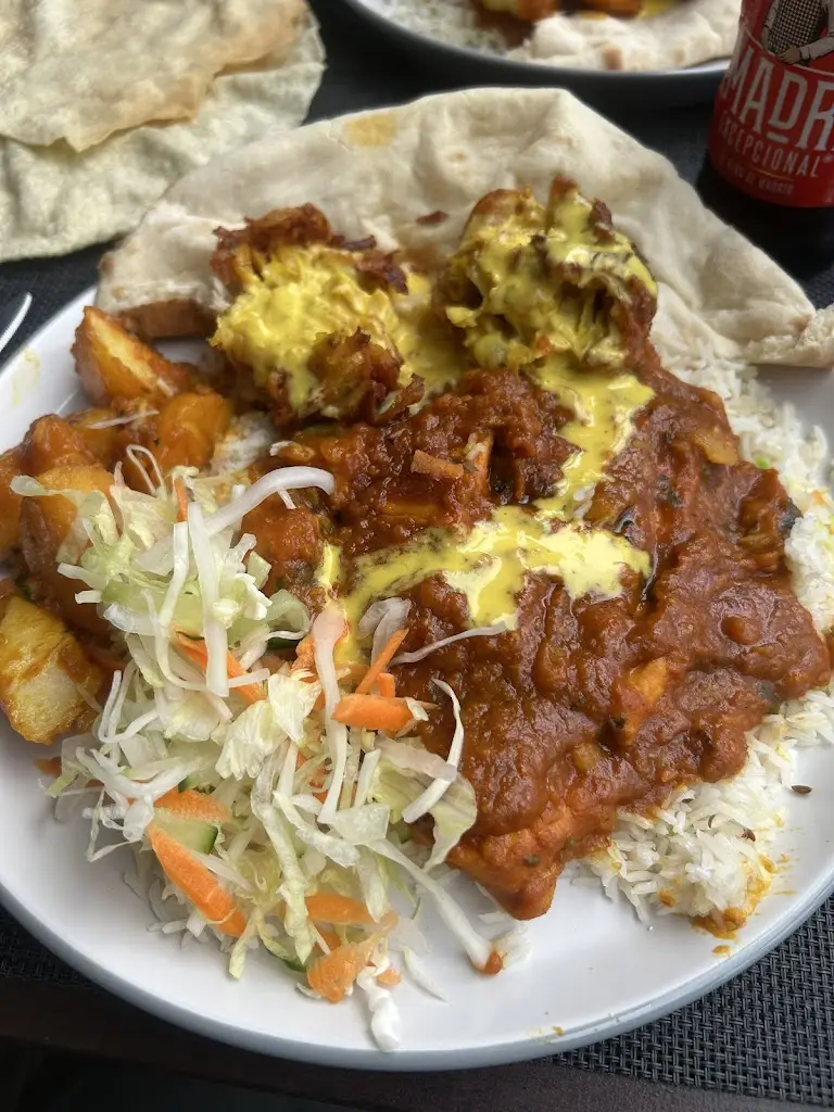 Sacha Ryder_Bulthi Hut_Marchwood_review