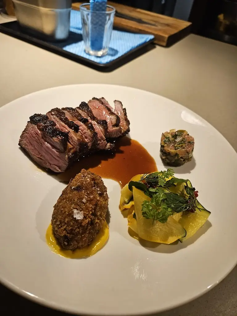 Menu_Another hand_Manchester_image_8