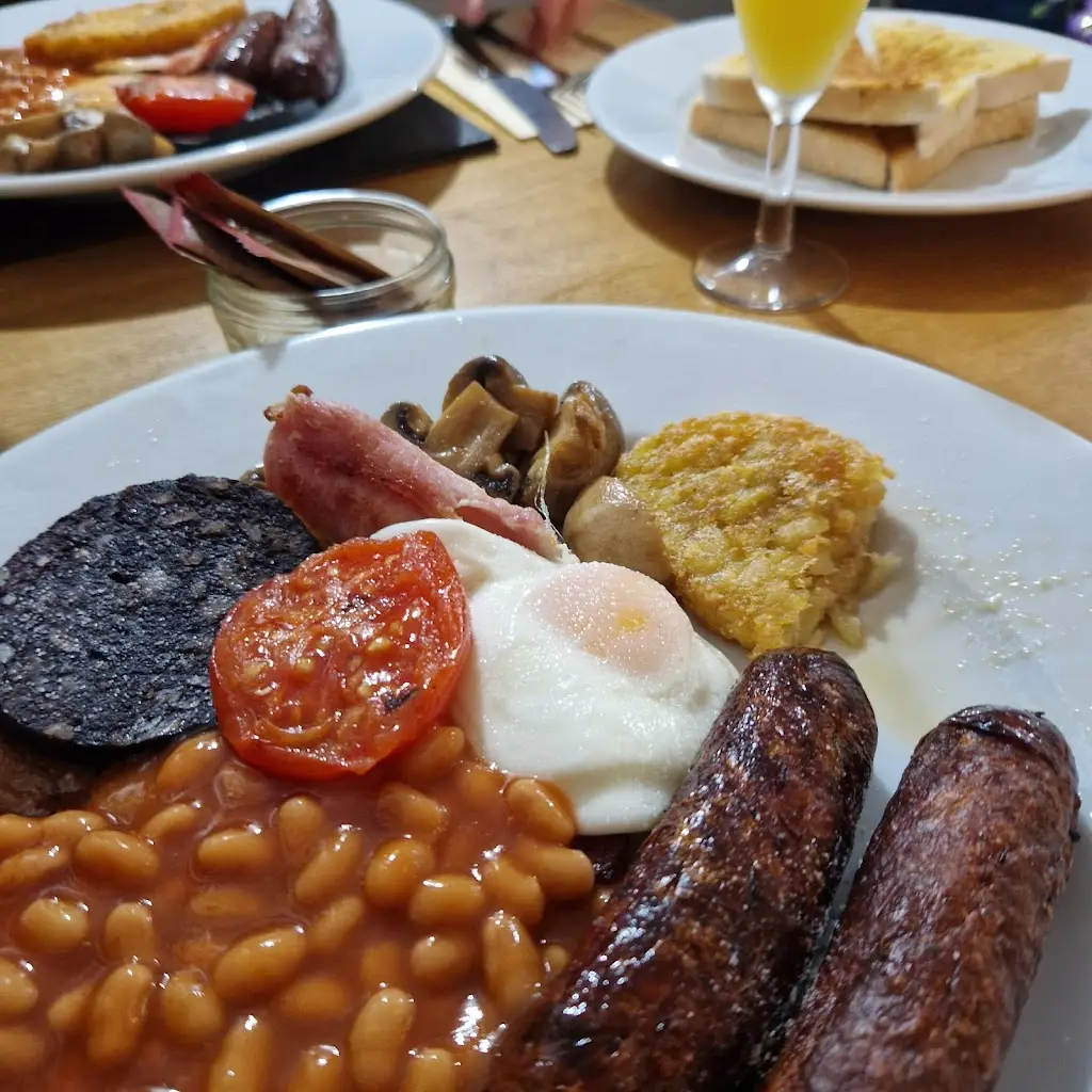 Mike Appleton_Great Mogul_Maghull_review