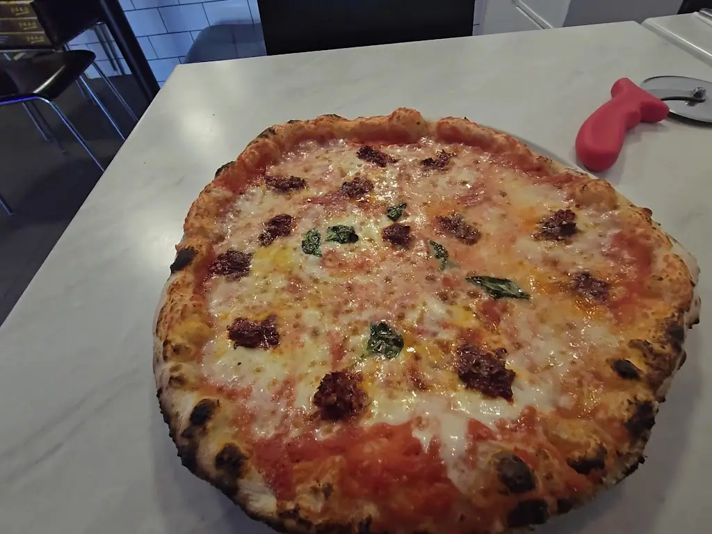 Di Scala Pizzeria Napoletana_Maghull_slider_image_2