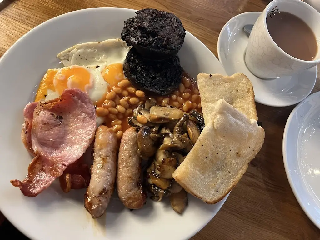 Noela Quarless_One Central Bar & Deli_Maghull_review