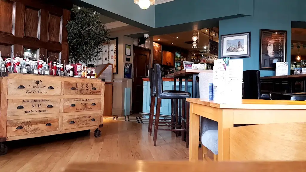 The Frank Hornby - J D Wetherspoon_Maghull_slider_image_2