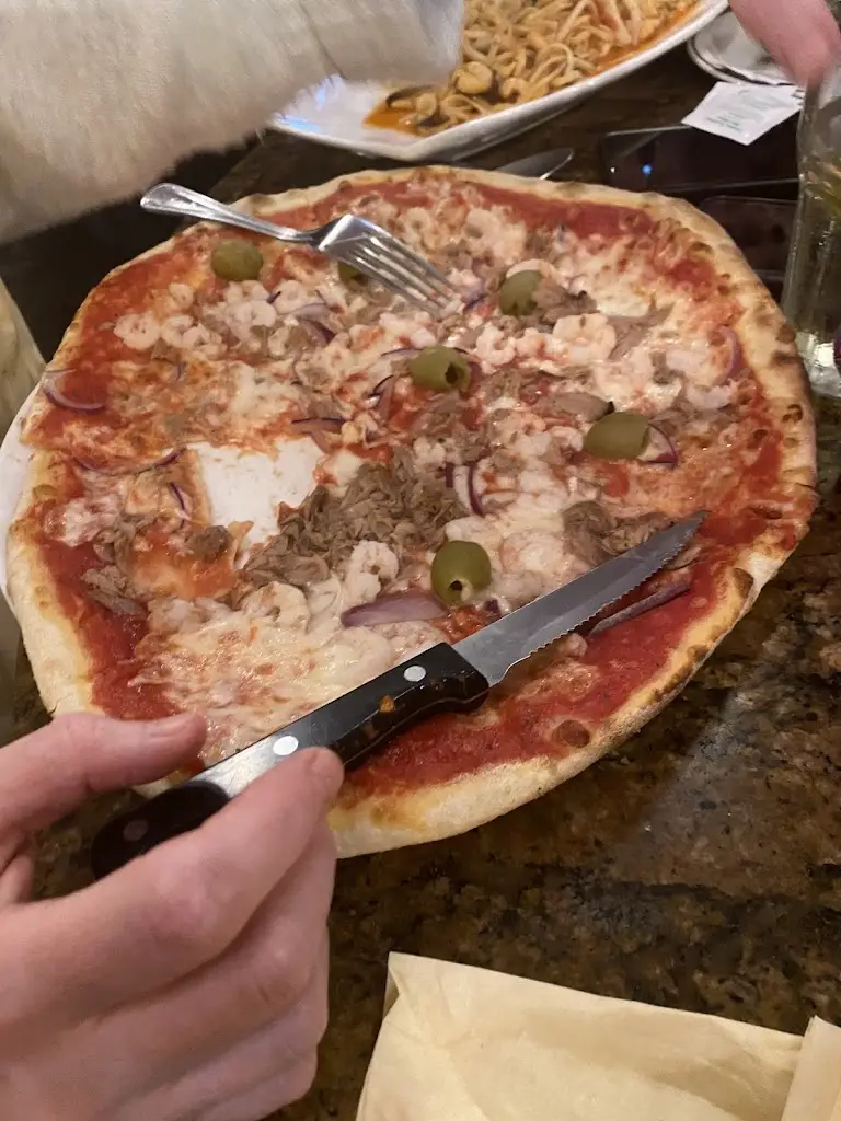 Florios Pizzeria Ristorante_Malton_slider_image_3