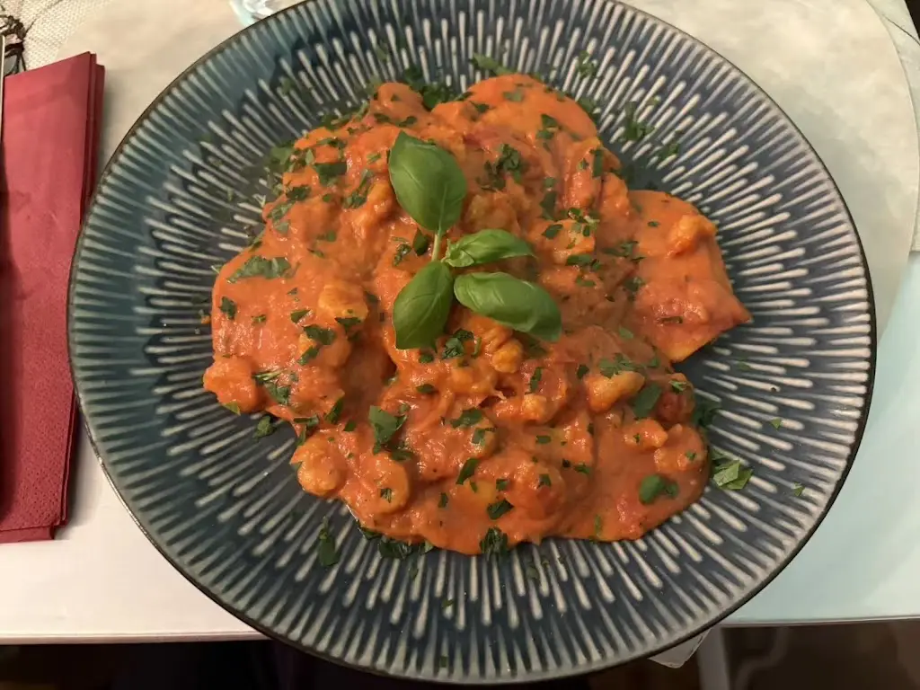 Liming Hu_Da Elia_Malton_review