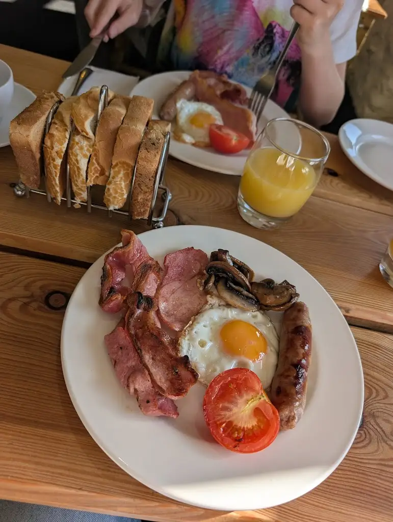 Laura Bidmead_The Wentworth Arms_Malton_review