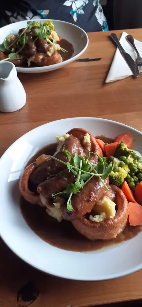 Elizabeth Harman_Coach & Horses_Malton_review