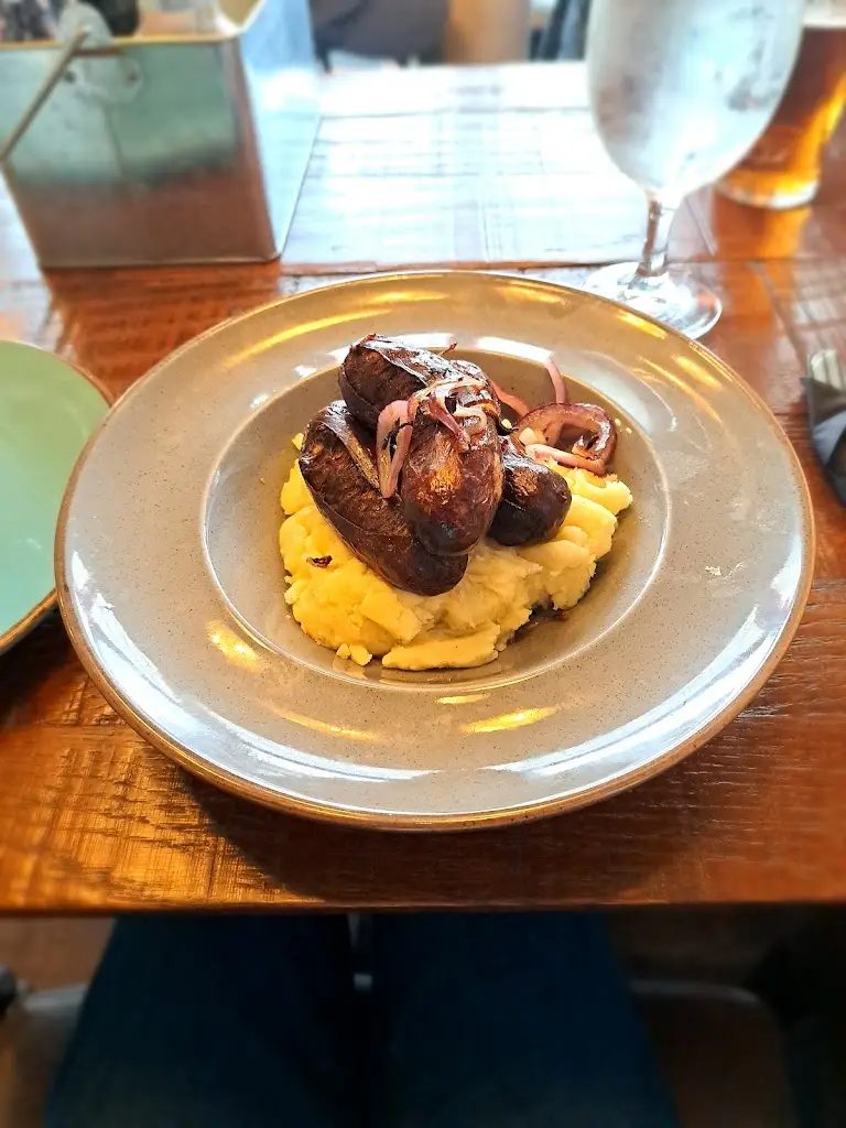 Adam White_The Raby Arms_Barnard Castle_review