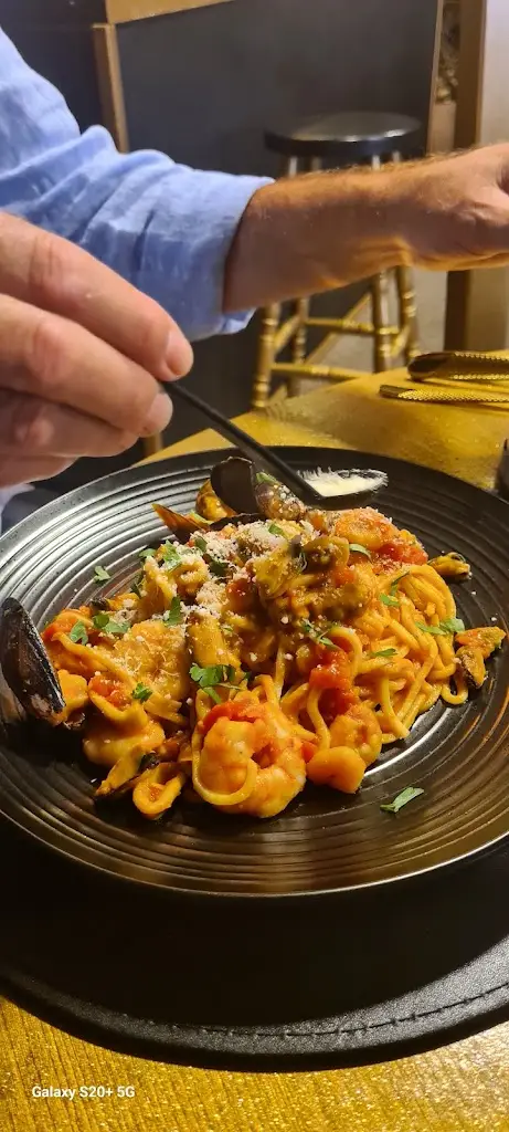 Menu_BELLA ITALIA MD_Market Drayton_image_8