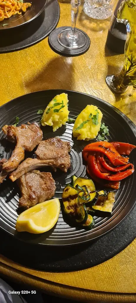 Menu_BELLA ITALIA MD_Market Drayton_image_9